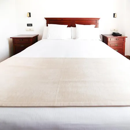 Guest house La Muralla 2*