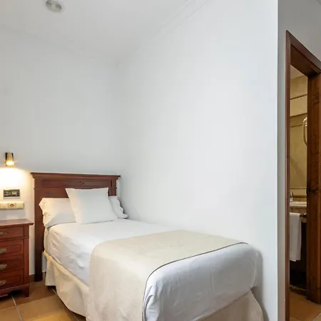 Pensionat La Muralla Zahara de los Atunes